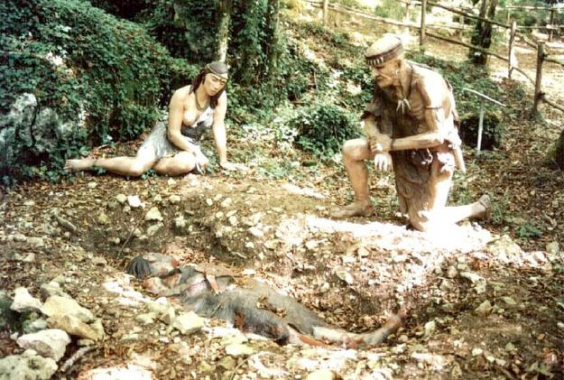 The burial (prehistoparc, Tursac) 