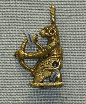 gold archer amulet