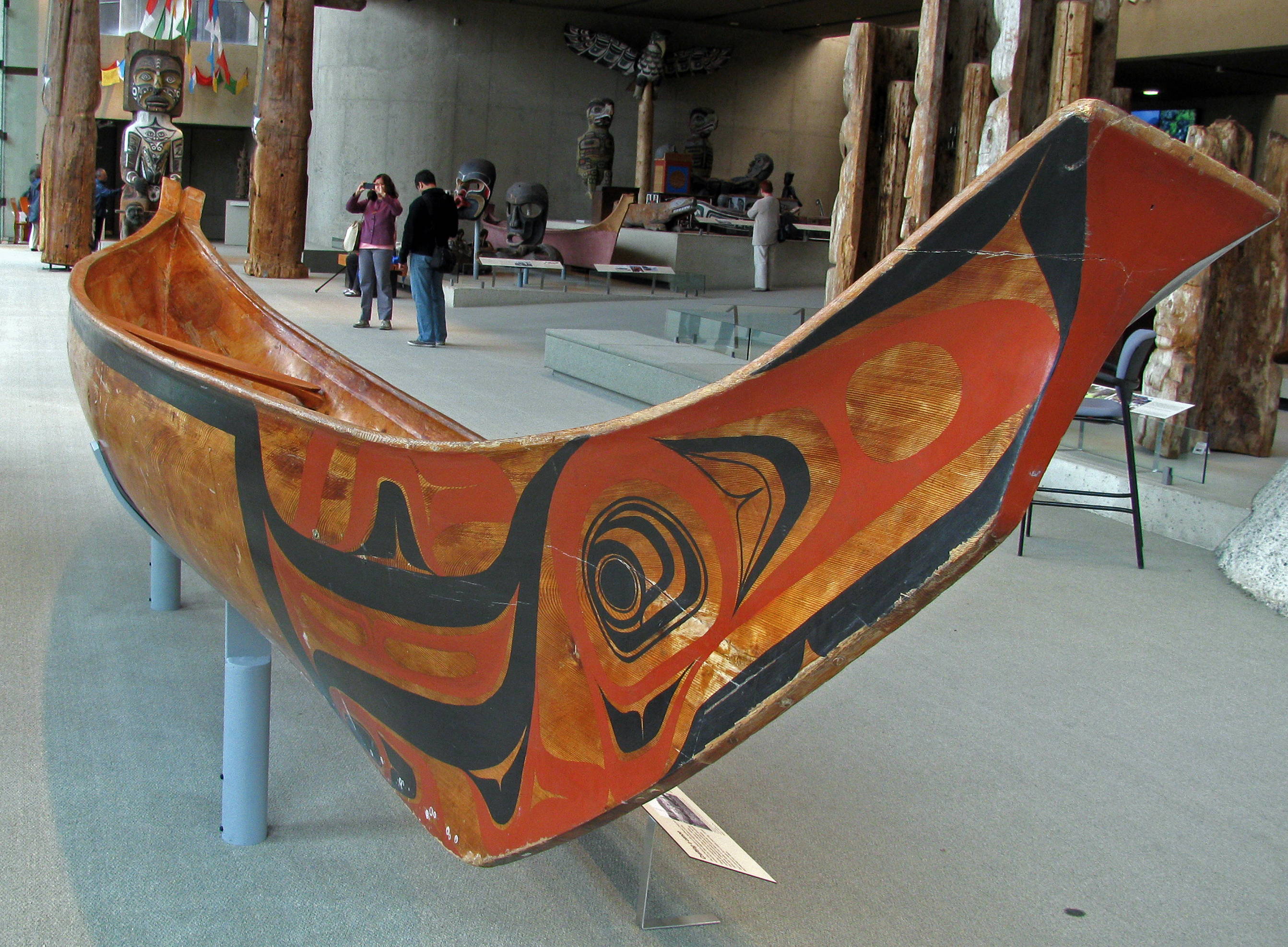 canoes of the first nations of the pacific northwest