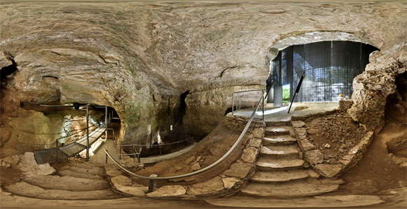 Grotte du Placard