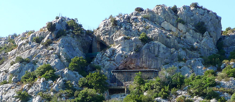 Arago Cave