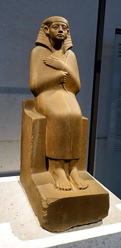Chertihotep with a Hes-vase