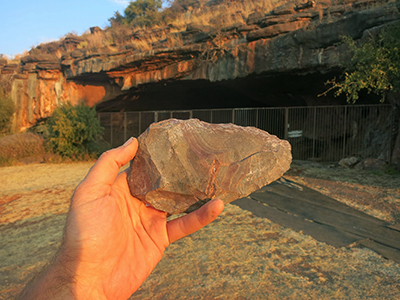 handaxe