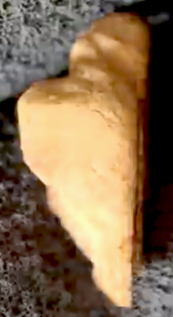 6microsymboliccarvingsm